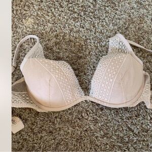 Victoria secret bra size 34C